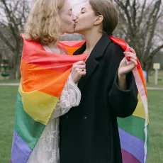 2025-05-08 AMORE OMOSEX_pexels-ivan-samkov-6437100_RID-min 2025-05-08 AMORE OMOSEX_pexels-ivan-samkov-6437100_RID-min