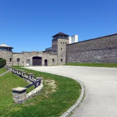 2025-05-15b Einfahrtsgebäude_zum_KZ_Mauthausen_2014_2 2025-05-15b Einfahrtsgebäude_zum_KZ_Mauthausen_2014_2