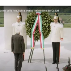 Mattarella alla campana Mattarella alla campana