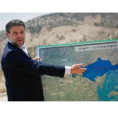 2025-08-20pellegrinaggio-palestina-Pax-Christi-820x586 2025-08-20pellegrinaggio-palestina-Pax-Christi-820x586