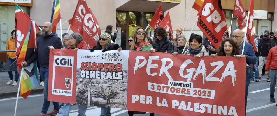 Corteo 20251003_105215-min Corteo 20251003_105215-min