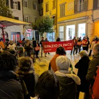 2025-11-08 Flashmob piazza Pasi_2 2025-11-08 Flashmob piazza Pasi_2