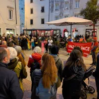 2025-11-08 Flashmob piazza Pasi_4 2025-11-08 Flashmob piazza Pasi_4