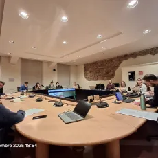 20251110_185405-min 20251110_185405-min