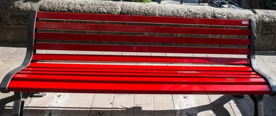 Panchina-rossa_reference Panchina-rossa_reference