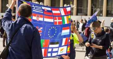 2025-12-06 Pulse_of_europe_cologne_-1597_Creative Commons-min