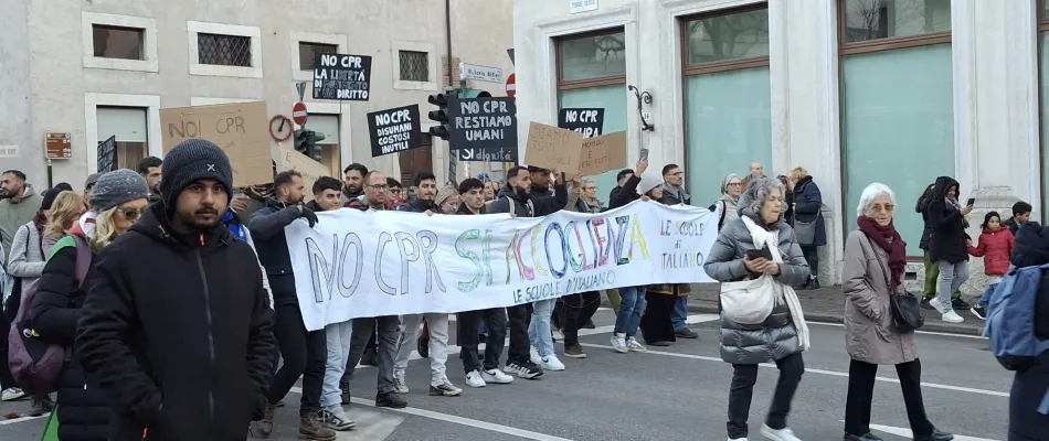 20251213_151257-min 20251213_151257-min