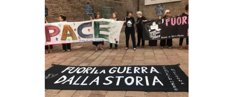 donne-in-nero-bologna-2-600x450 donne-in-nero-bologna-2-600x450